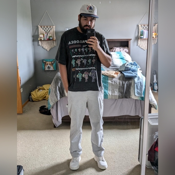 Meet your Posher, Erik - Picture 2 of 5